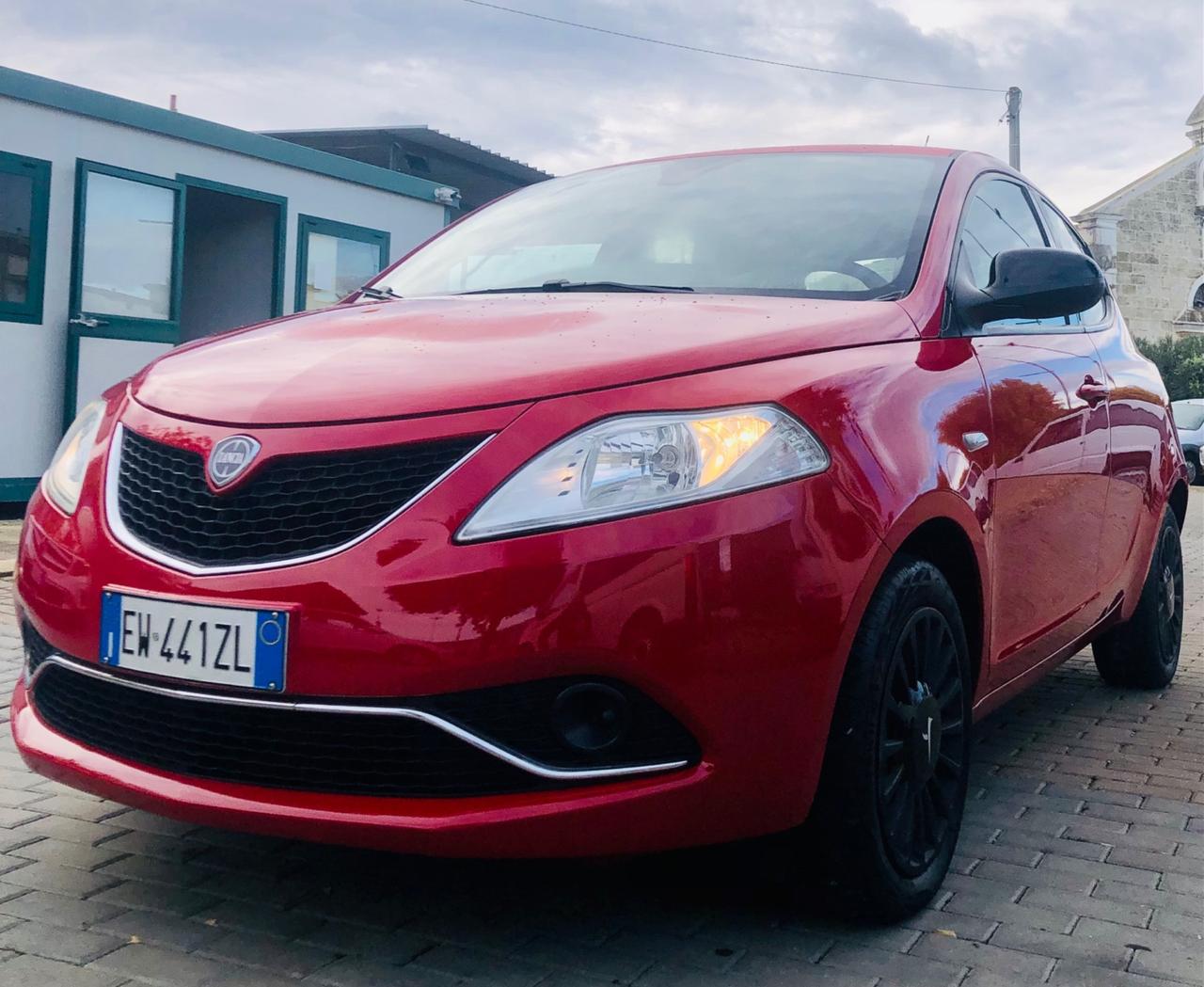 Lancia Ypsilon 1.2 69 CV 5 porte GPL Ecochic Elefantino