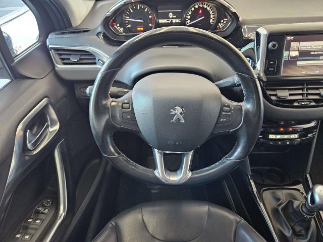 Peugeot 2008 2008 1.6 bluehdi Black Matt s
