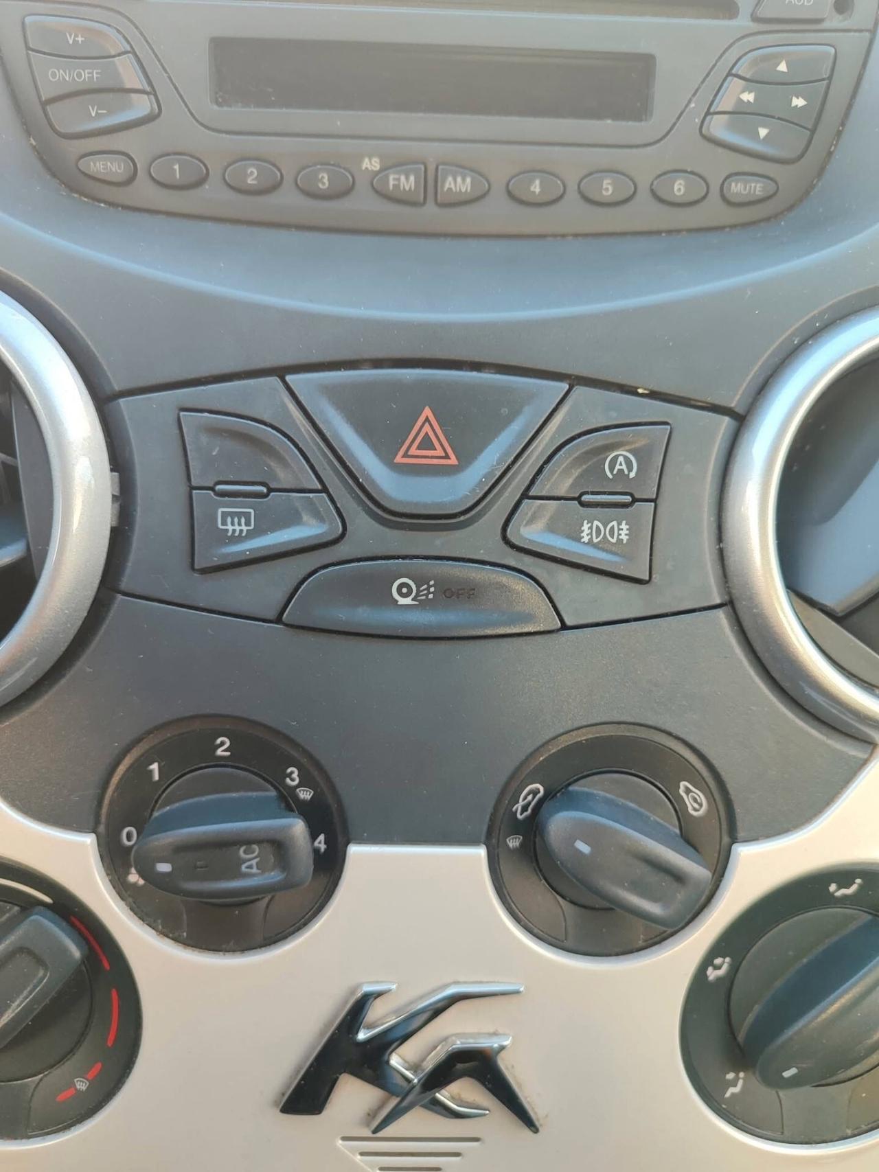 Ford Ka Ka+ 1.2 8V 69CV Titanium