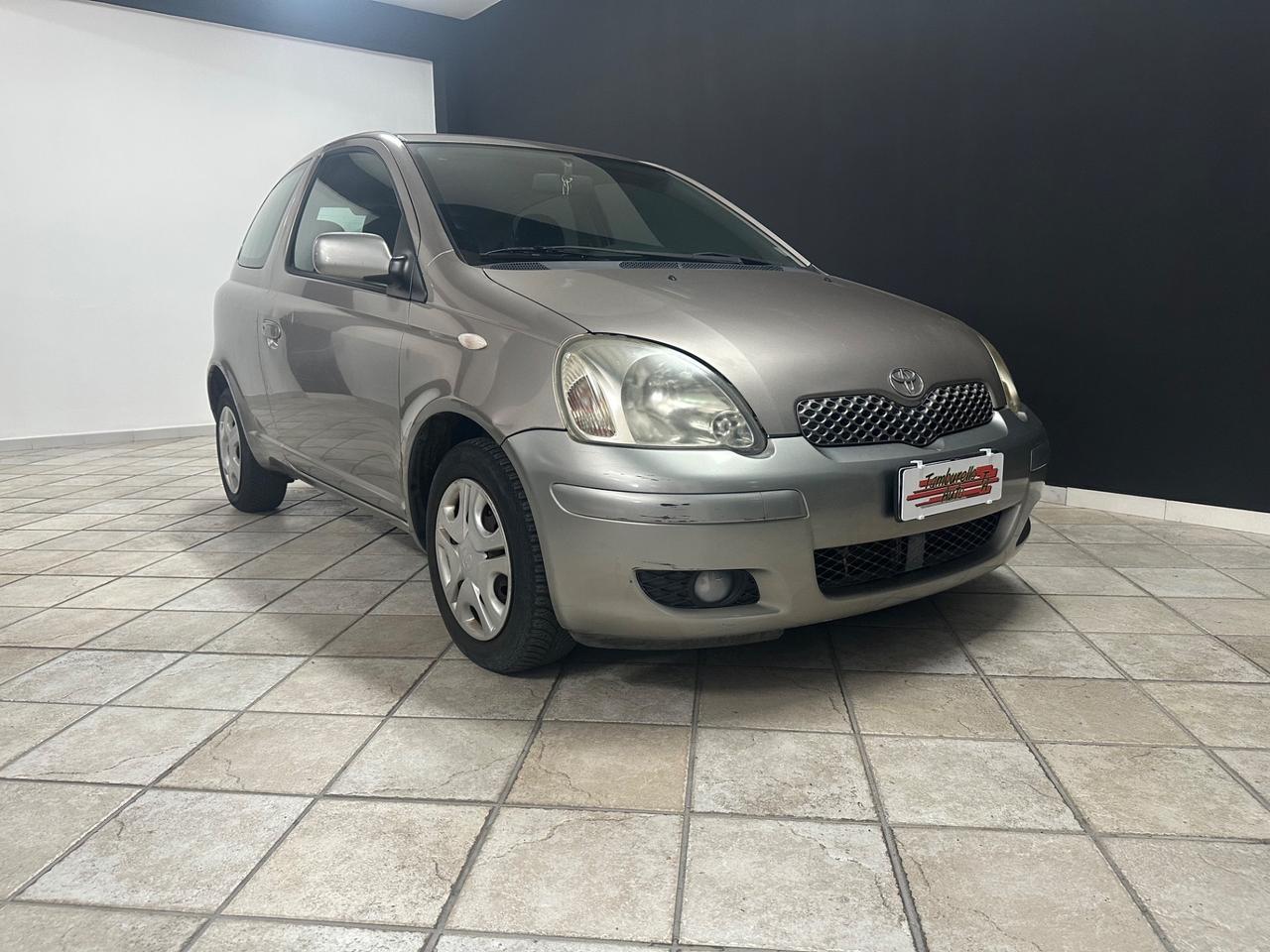 TOYOTA Yaris 1.0i (65) 3.p Sol 2004