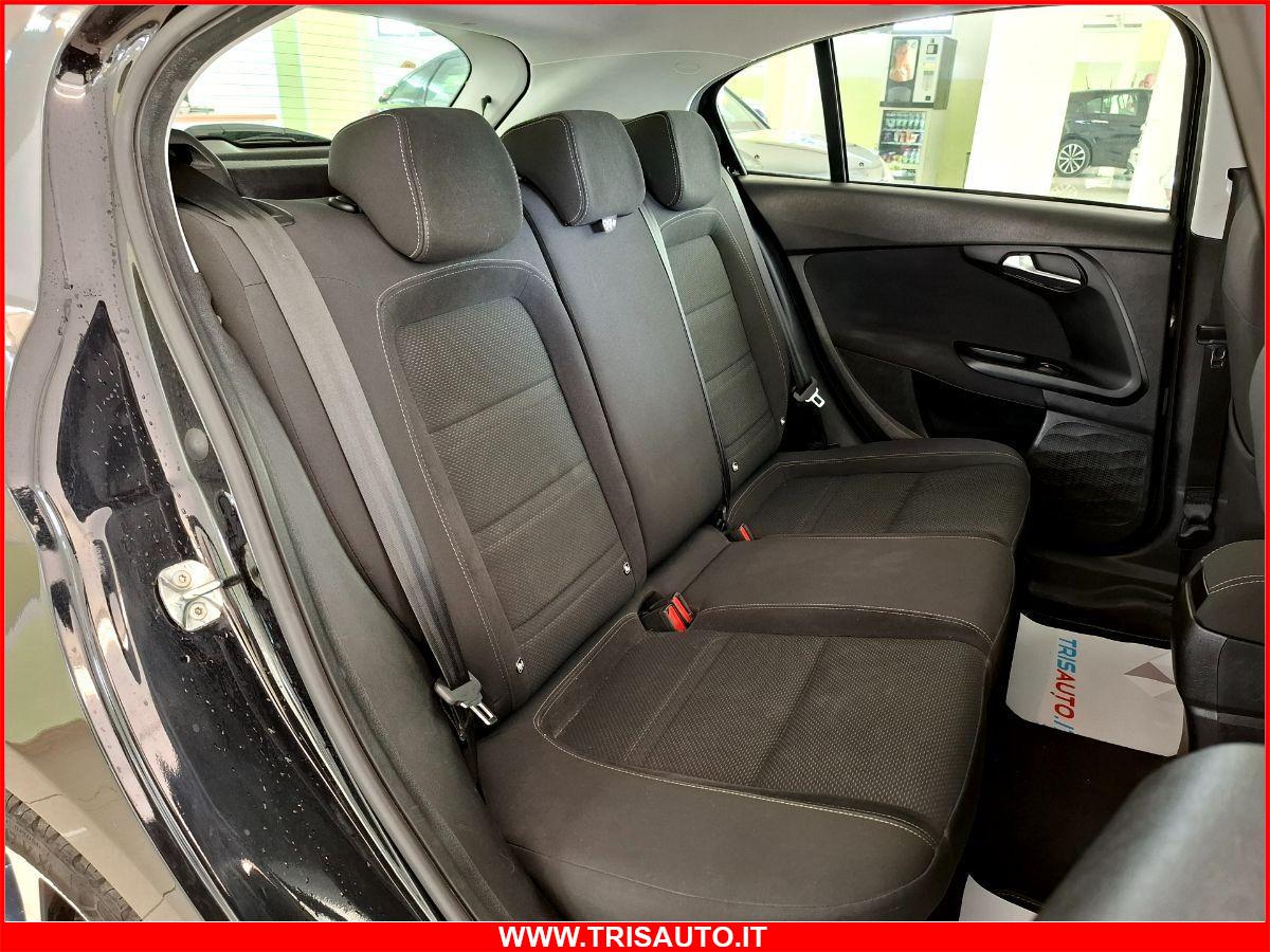 FIAT Tipo 1.4 Lounge 5p (LUCI LED+NAVI)