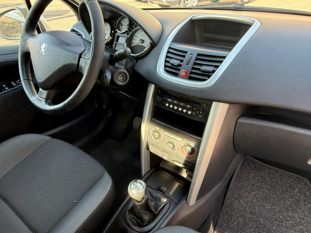 Peugeot 207 5p 1.4 hdi 8v energie 70cv