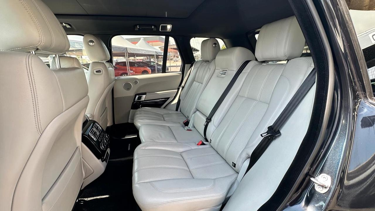 Land Rover Range 4.4 SDV8 Autobiography KM CERTIFICATI-UNICO PROPRIETARIO- SENZA VINCOLO DI FINANZIAMENTO