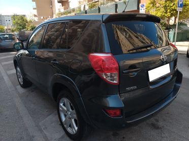 Toyota RAV 4 RAV4 2.2 D-4D 177 CV Luxury