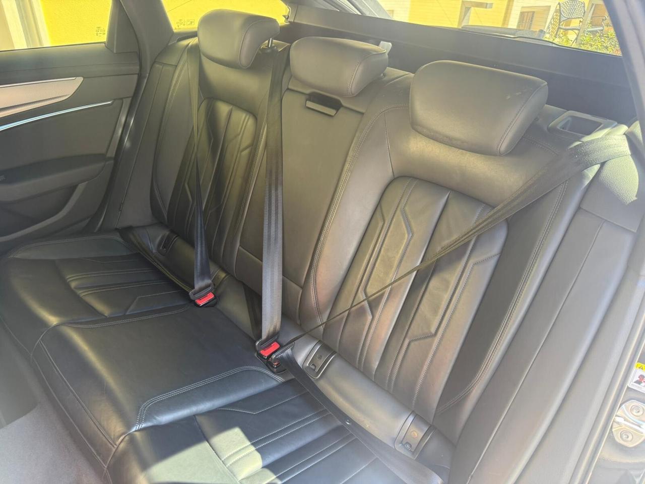 Audi A6 Avant 40 2.0 TDI S tronic Business Design Tetto Panoramico Pelle Totale