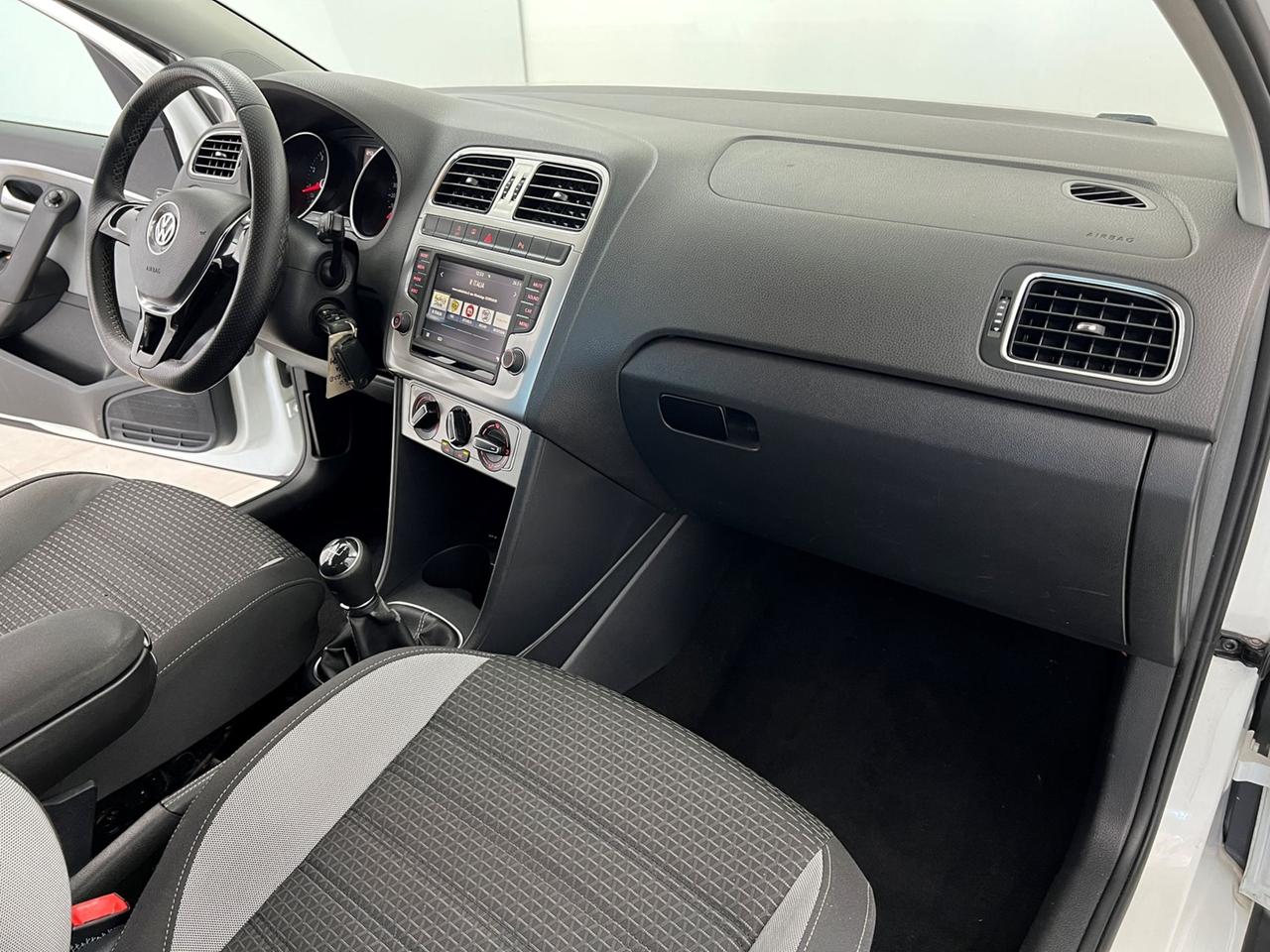 VOLKSWAGEN Polo V 2014 Polo 5p 1.2 tsi bm Cross