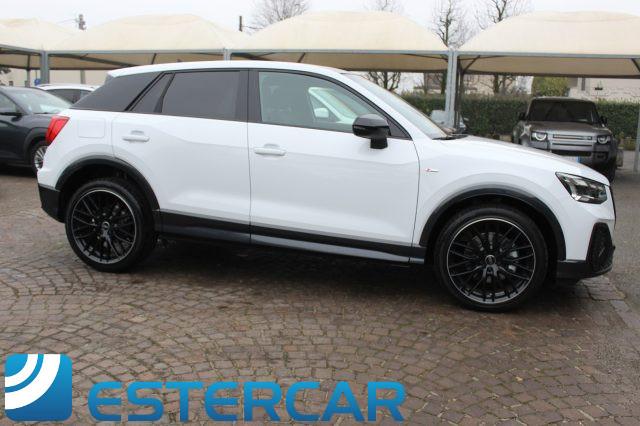 AUDI Q2 30 TDI Identity Black S LINE