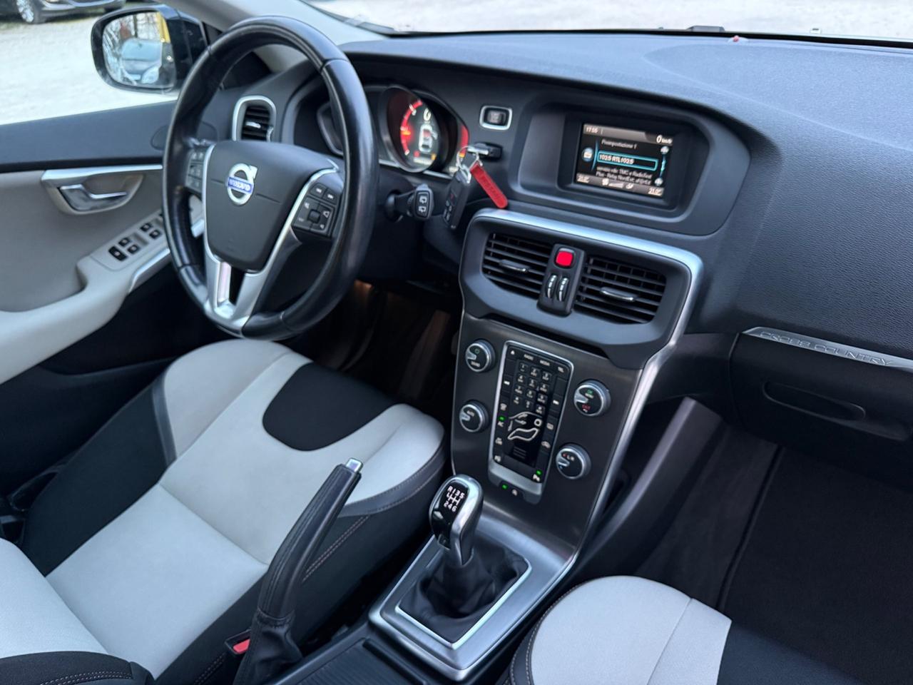 Volvo V40 Cross Country D2 GARANZIA R-DESIGN SPORT