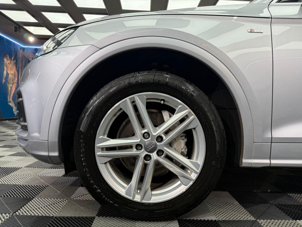 Audi Q5 40 TDI quattro S tronic line plus (508)