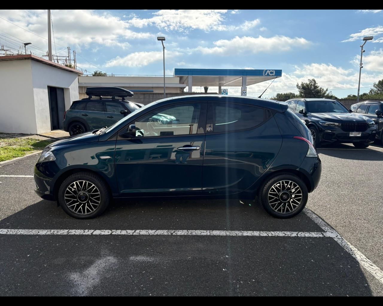 LANCIA Ypsilon 3ª serie - Ypsilon 1.2 69 CV 5 porte 30th Anniversary