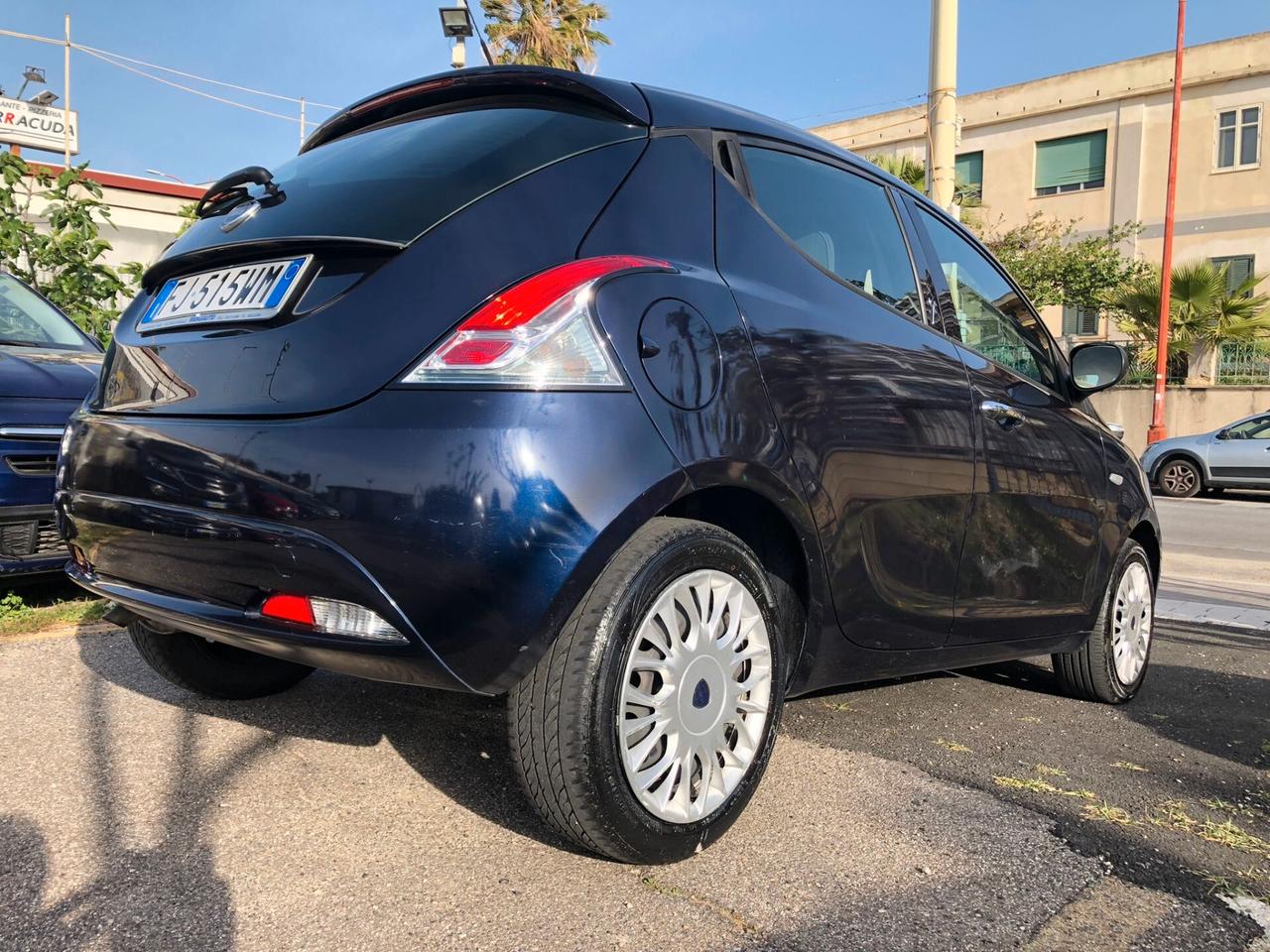 Lancia Ypsilon 1.3 MJT 16V 95 CV 5 porte S&S Gold