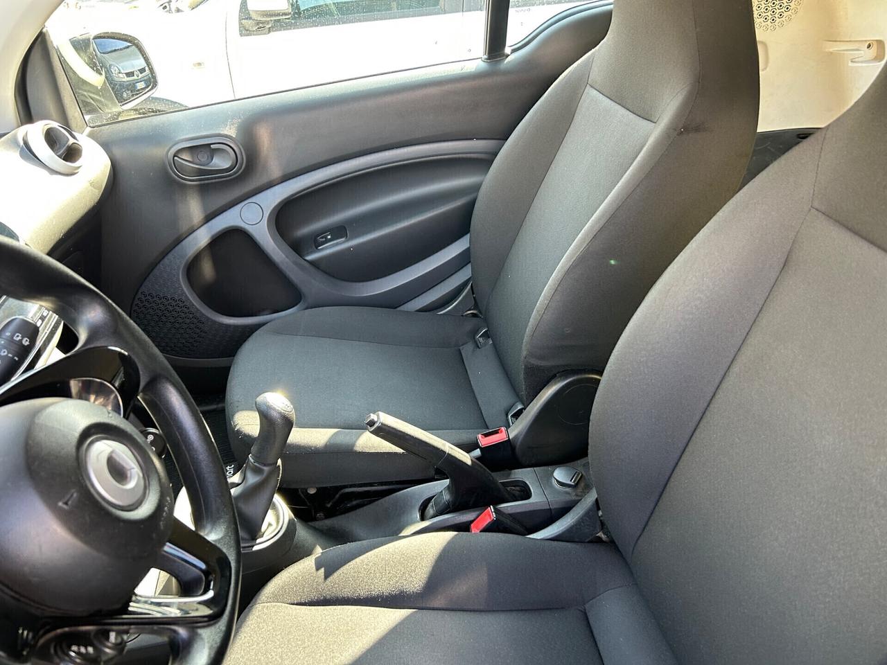 Smart ForTwo 70 1.0 CAMBIO MANUALE neopatentati