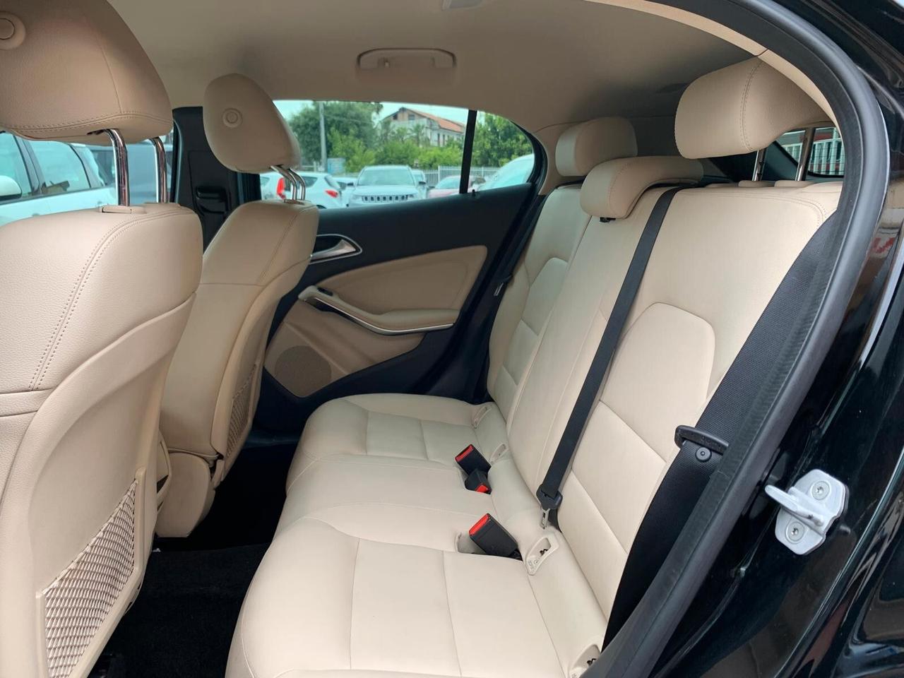 Mercedes-benz GLA 200 GLA 200 d Automatic Sport