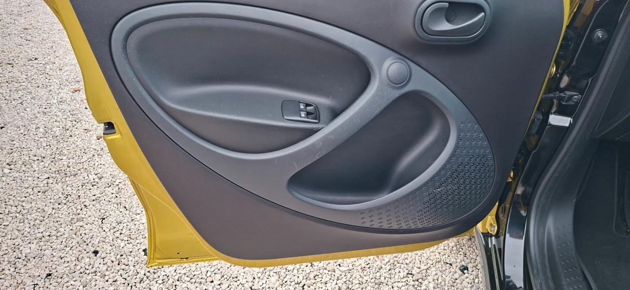 Smart ForFour 70 1.0 Passion