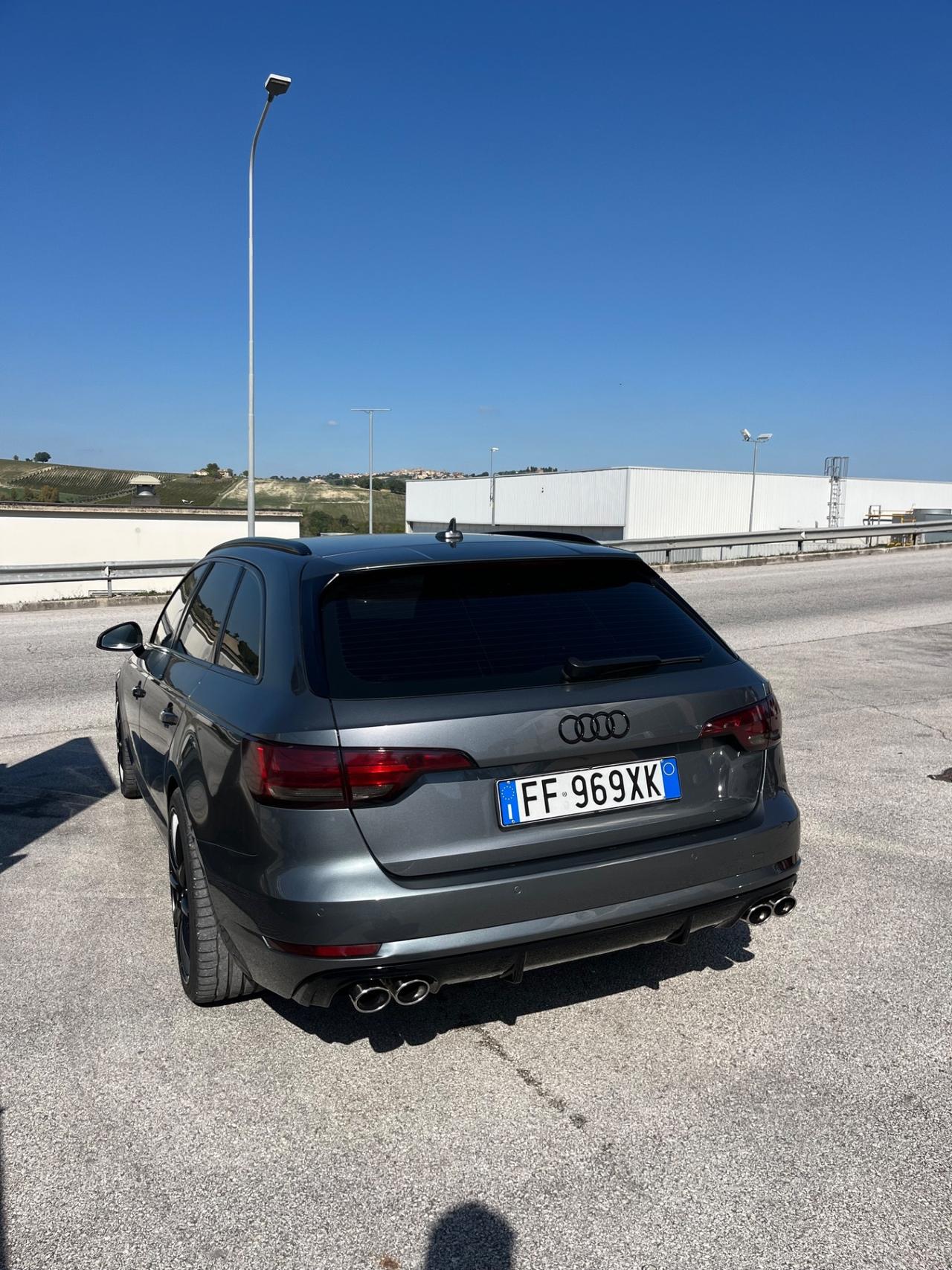 Audi A4 2.0 TDI 150 CV ultra Business Sport