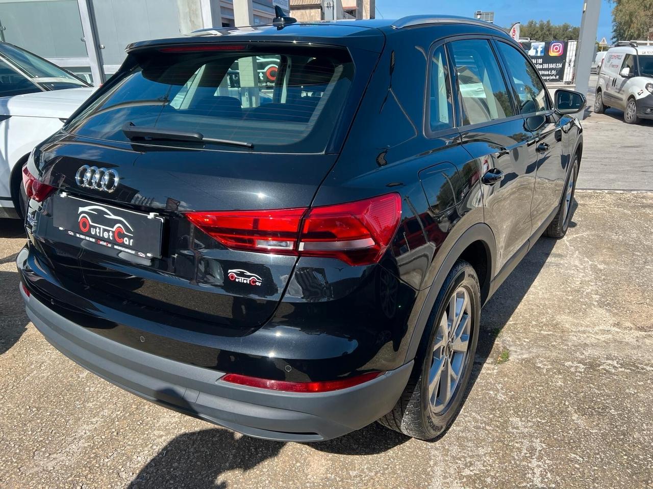 Audi Q3 35 TDI S tronic Business