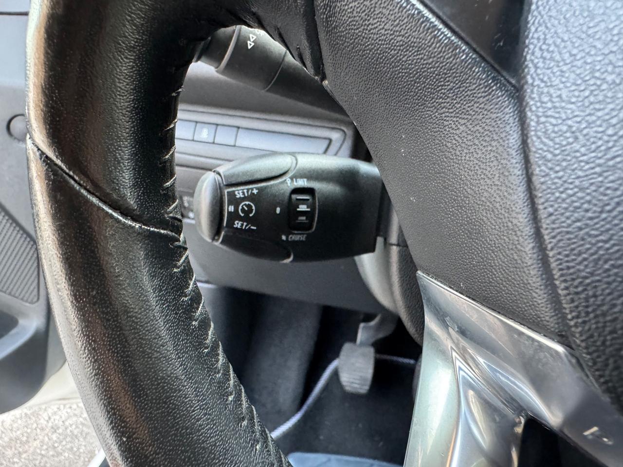 Peugeot 208 1.4 GPL 95CV Active 2014