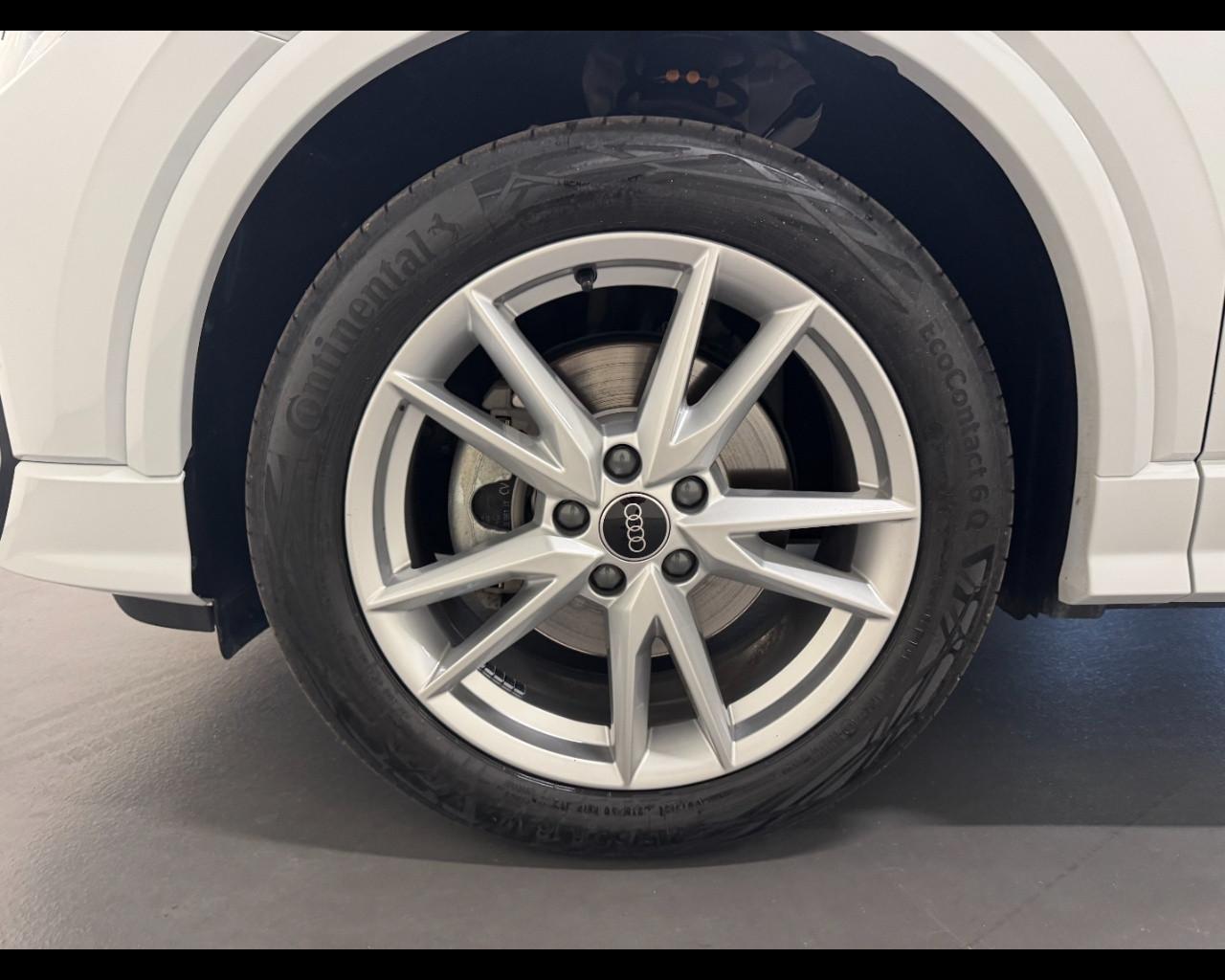 AUDI Q2 35 TDI S-TRONIC S LINE EDITION