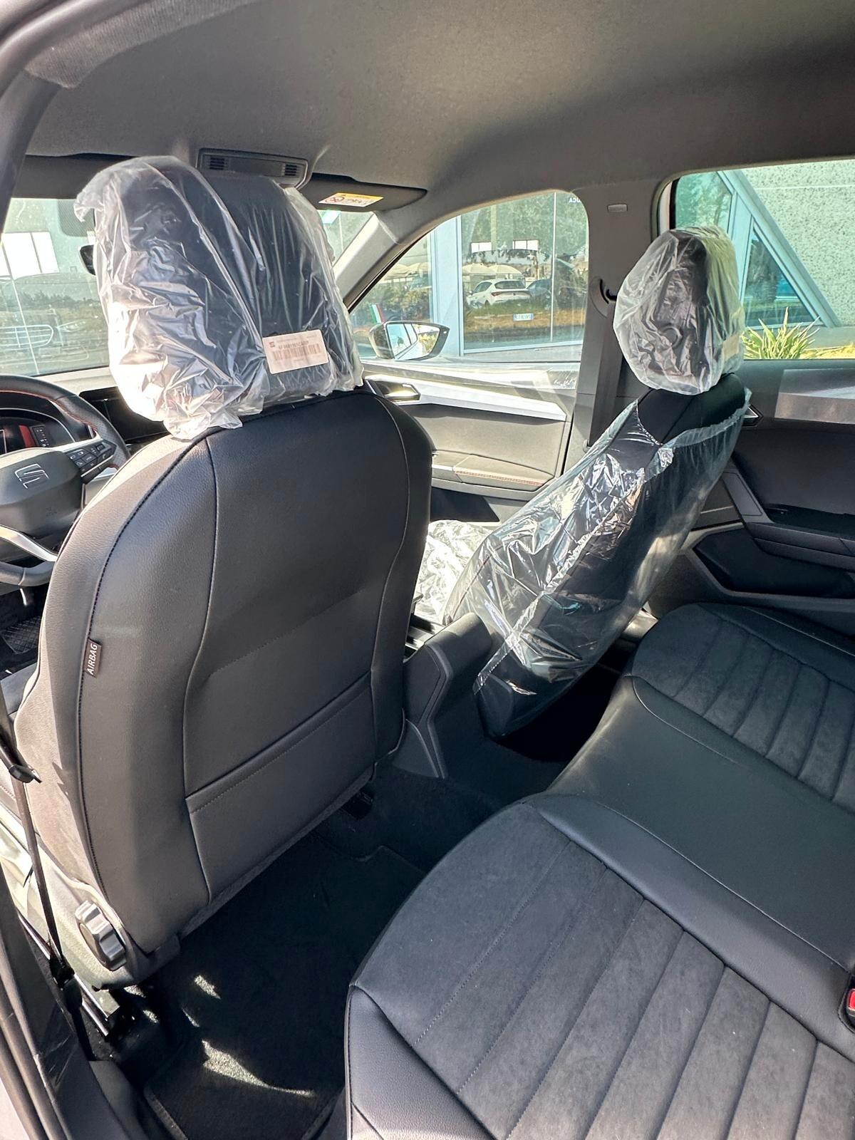 Seat Arona 1.0 TGI FR 110CV possibilità noleggio no scoring