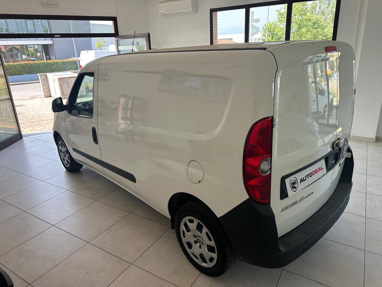 DOBLÒ CARGO MAXI 105cv PASSO LUNGO 3 POSTI