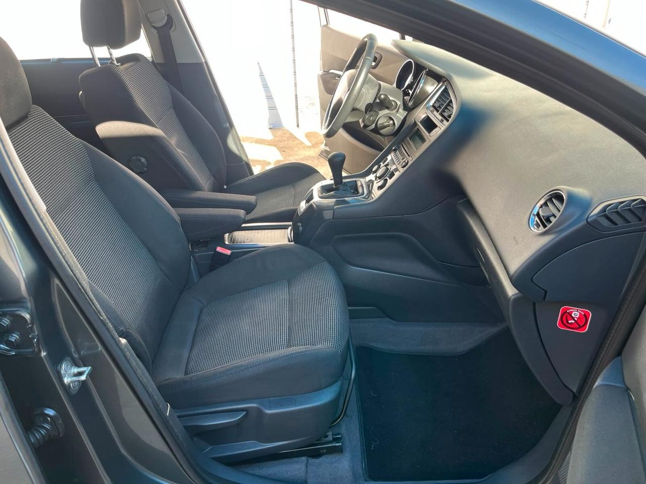 Peugeot 5008 1.6 VTi 120CV Tecno 7 POSTI