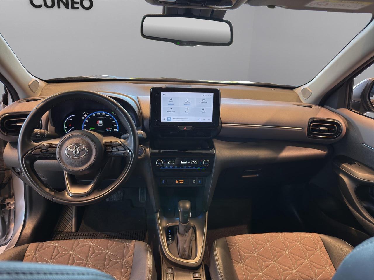 Toyota Yaris Cross 1.5h Lounge fwd 116cv e-cvt