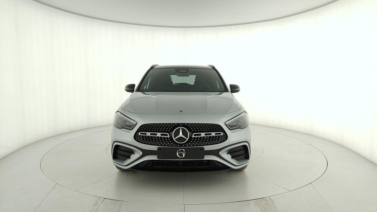 Mercedes-Benz GLA 200 d Automatic 4MATIC