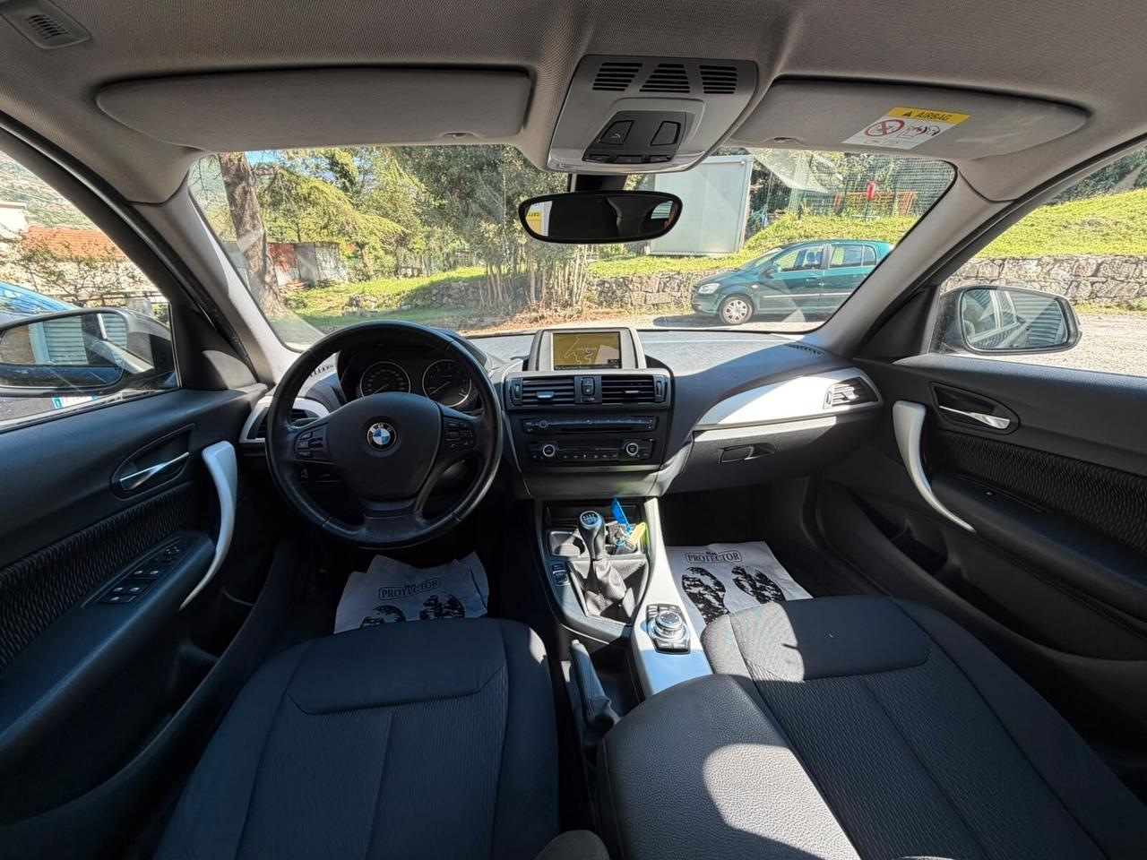 Bmw 118 118d xDrive 5p. Sport 143CV GARANZIA 1 ANNO