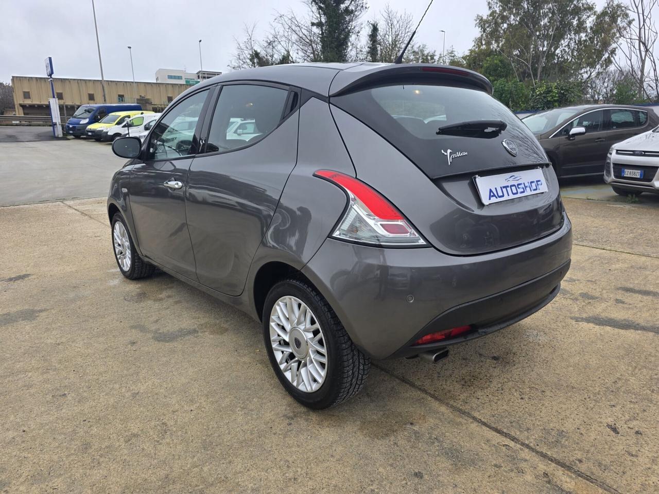 Lancia Ypsilon 1.3 MJT 16V 95 CV 5 porte S&S Gold