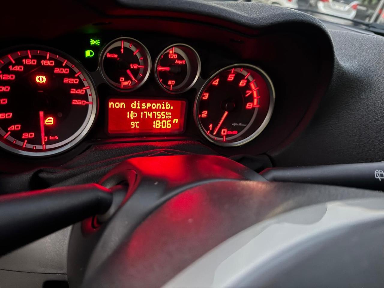 Alfa Romeo MiTo 1.4 105 CV M.air S&S Distinctive Sport Pack