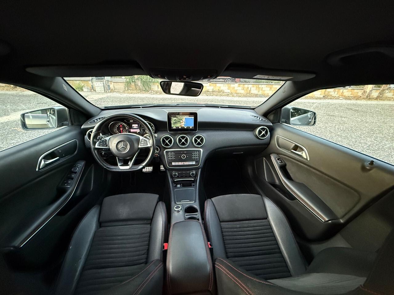 MERCEDES-BENZ A 180 D AUTOMATIC AMG PREMIUM UNI PRO
