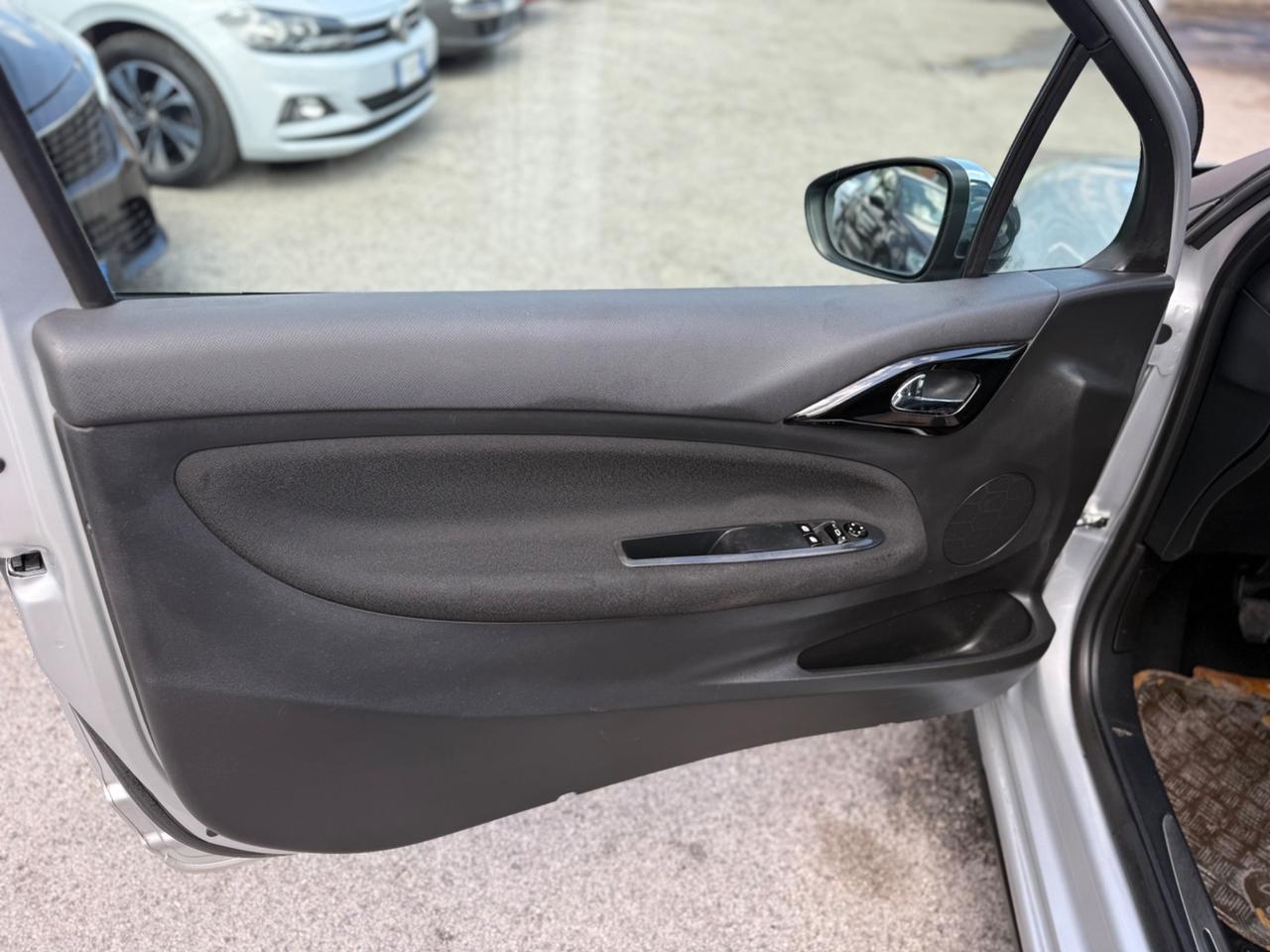 Ds DS3 3 1.6 VTi 120 So Chic GPL