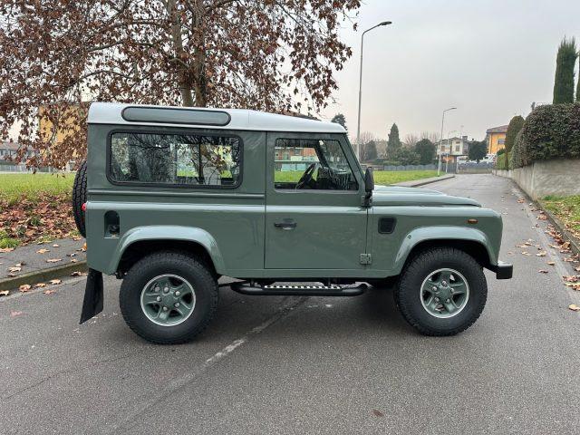 LAND ROVER Defender 90 2.2 TD4 Station Wagon NEOPATENTATI