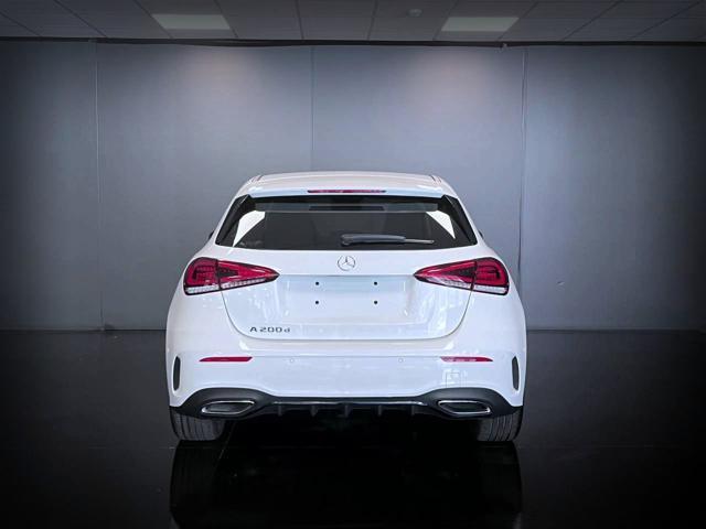 MERCEDES-BENZ A 200 d Automatic Premium AMG LINE