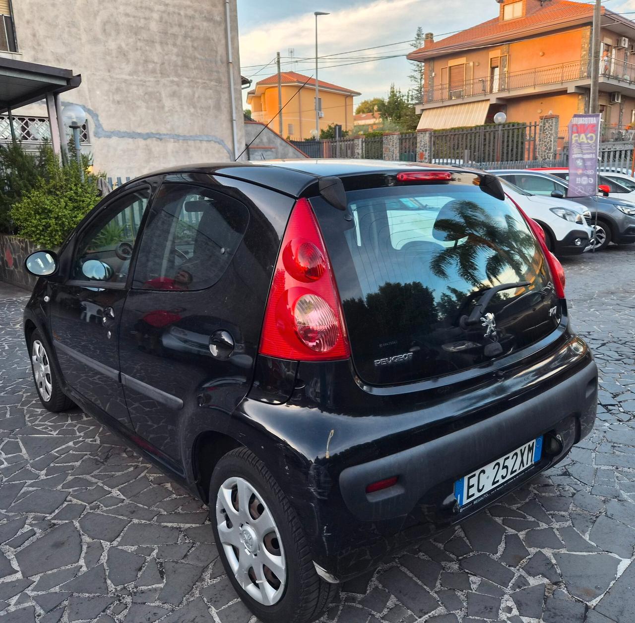 Peugeot 107 1.0 68CV 5p. Sweet Years