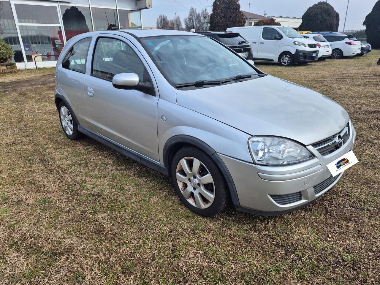 Opel Corsa 1.2i Twinport CAMBIO AUTOMATICO