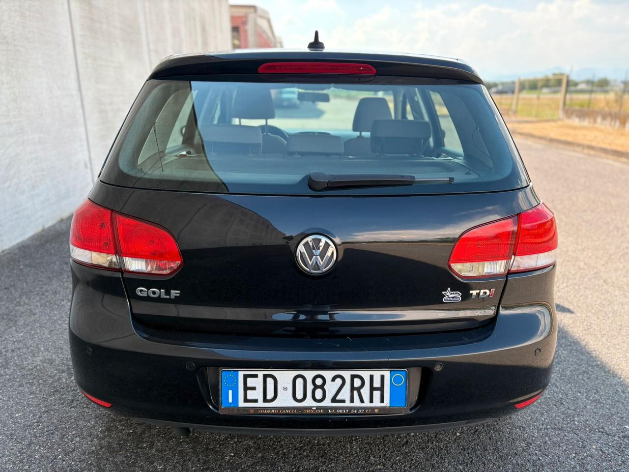 Volkswagen Golf 1.6 TDI 105cv 5p NEOPATENTATI