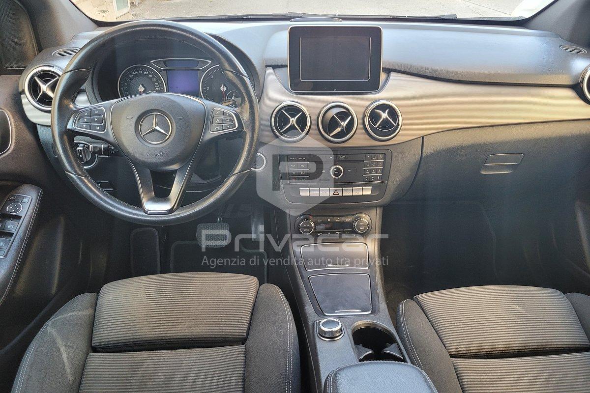 MERCEDES B 180 d Automatic Business