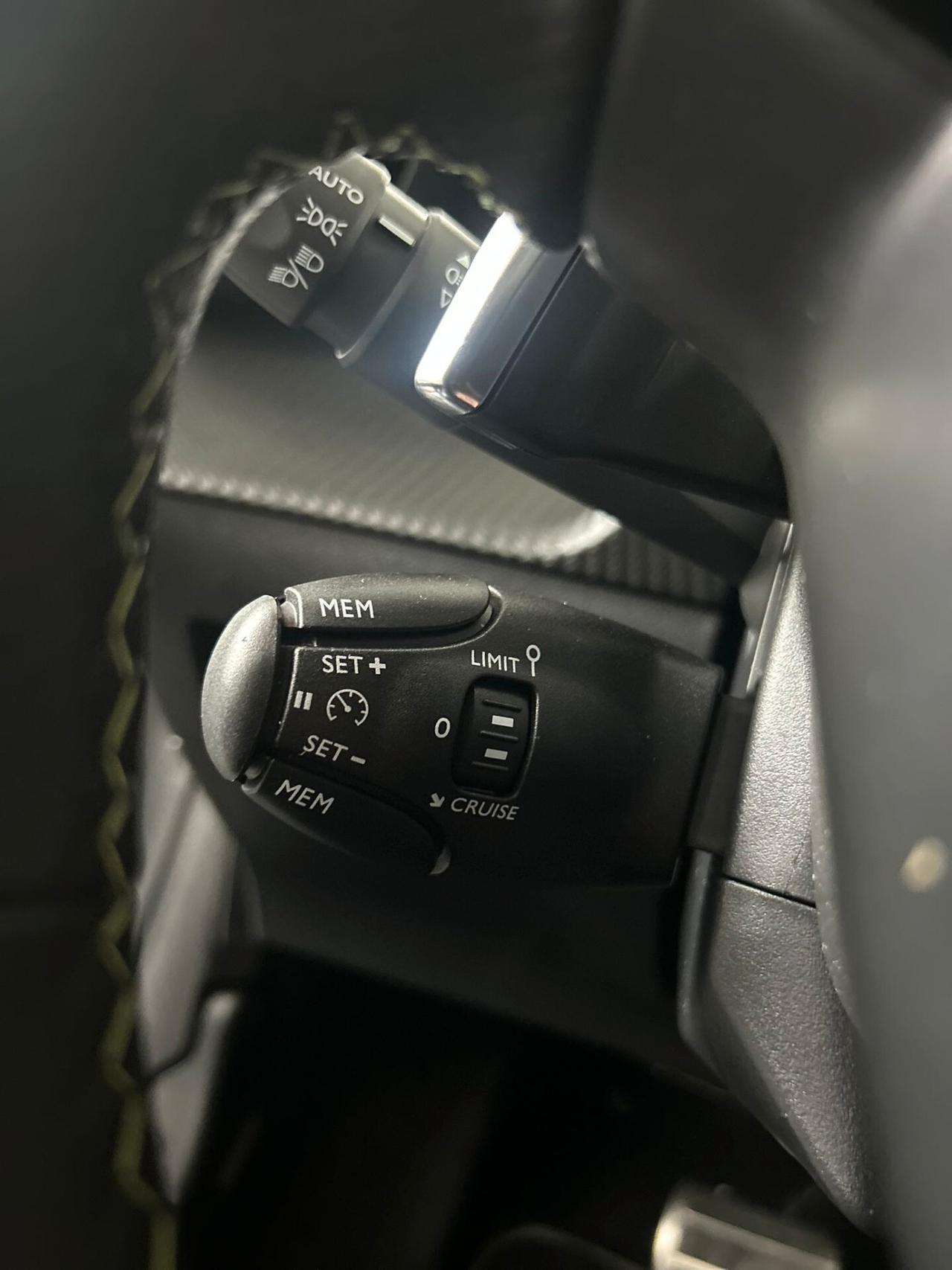 Peugeot 208 Hybrid 145 e-DCS6 GT