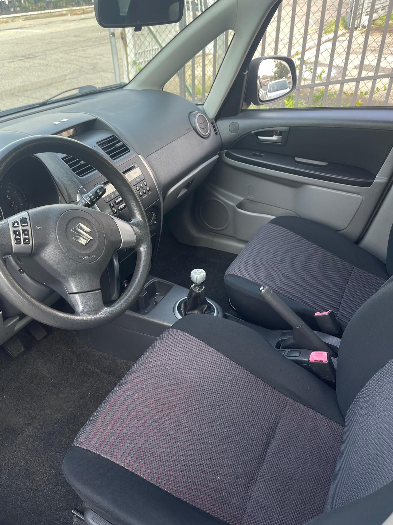 Suzuki SX4 GPL 1.6 16V Urban Line