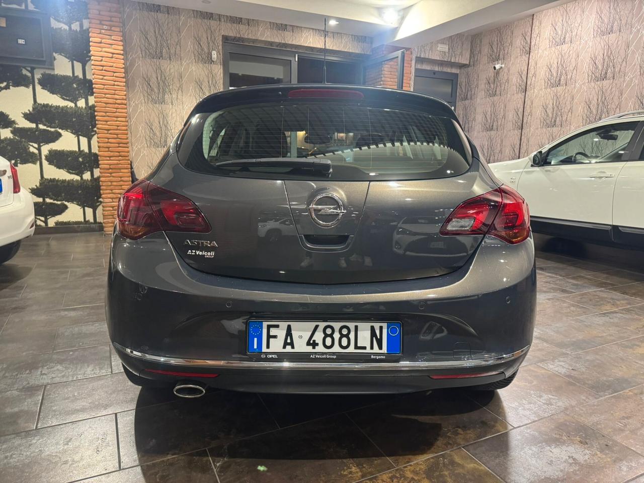 Opel Astra 1.4 Turbo 140CV 5 porte GPL Tech Cosmo