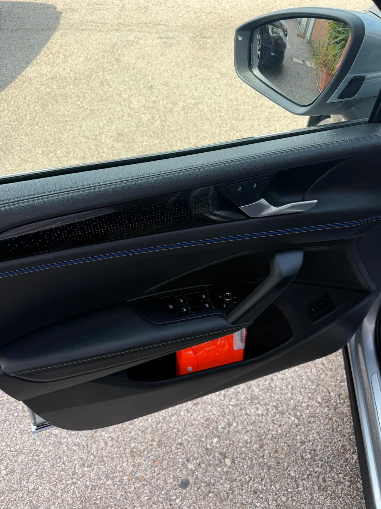 Volkswagen Tiguan 2.0 TDI 150 CV DSG R-Line Plus tetto apribile