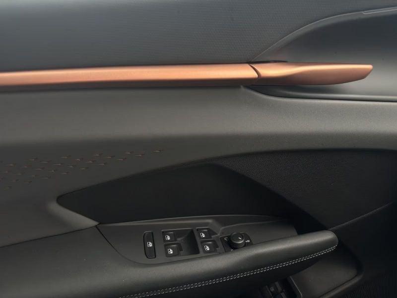 Cupra Terramar Terramar 1.5 e-Hybrid DSG MATRIX LED CAMERA 360 MEMORY