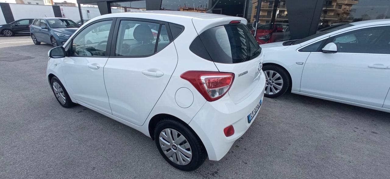 Hyundai i10 gpl di serie 2035! 89 mila km!