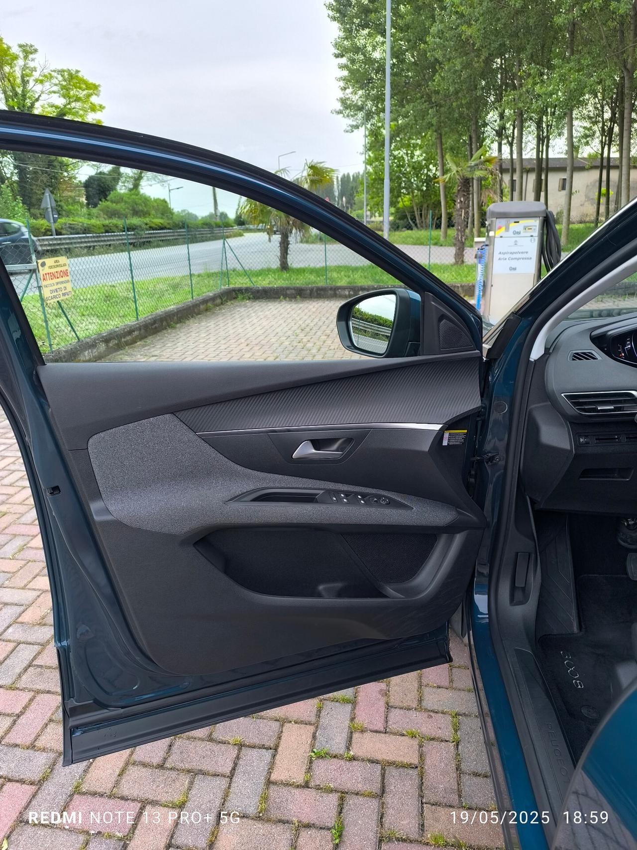 Peugeot 3008 BlueHDi 130 S&S EAT8 Active Business