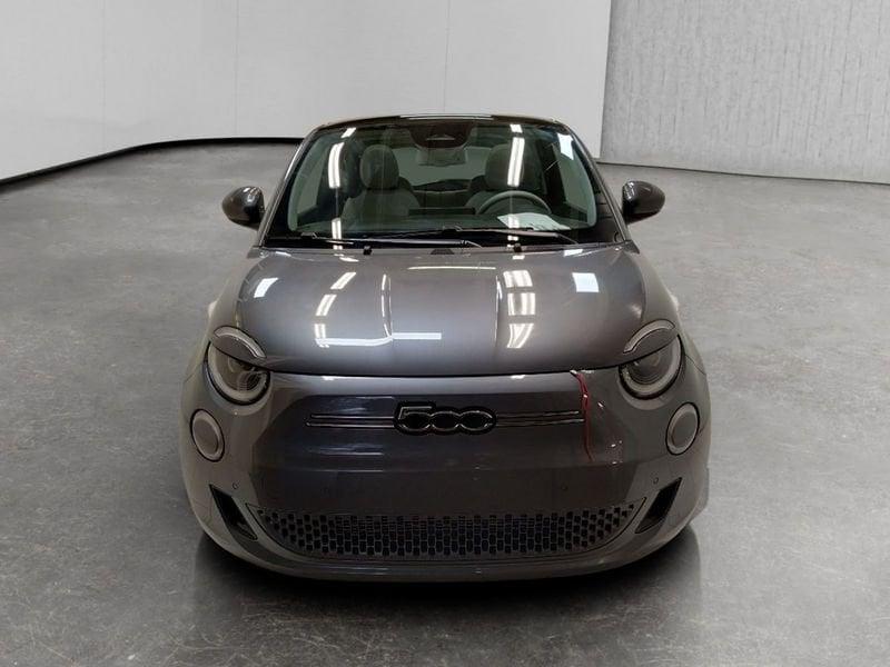 FIAT 500 500e 42 kWh La Prima