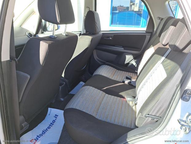 FIAT Sedici 1.6 4x4 Experience