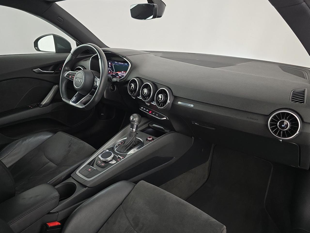 Audi TT 40 2.0 tfsi s-tronic