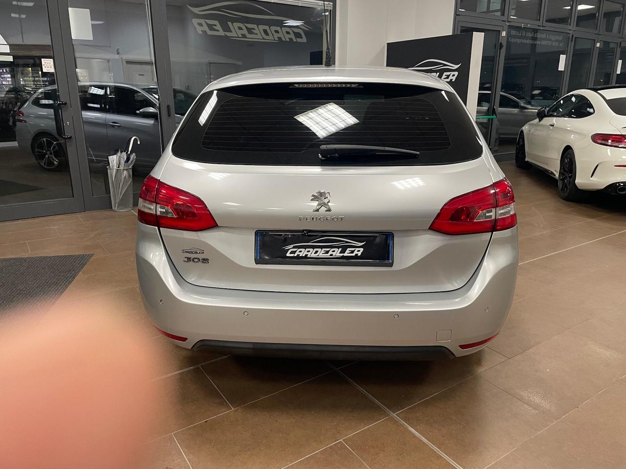 Peugeot 308 BlueHDi 120 S&S EAT6 SW Allure