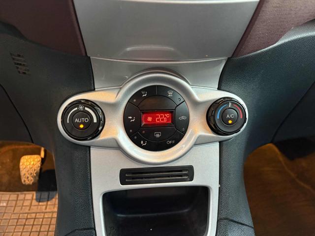 FORD Fiesta 1.4 5 porte Bz.- GPL Titanium